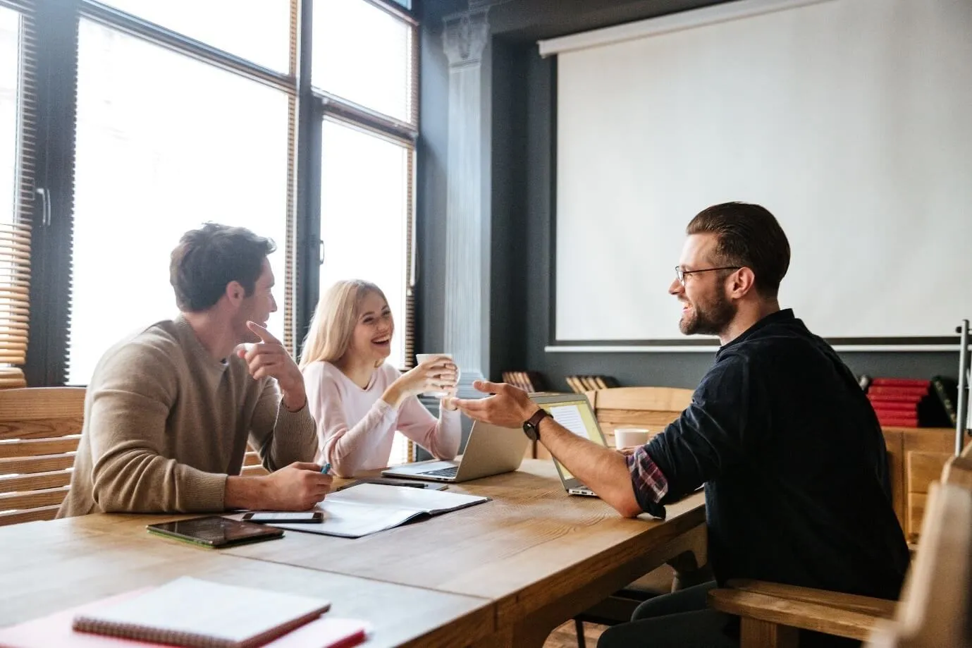 employees-meeting.jpg