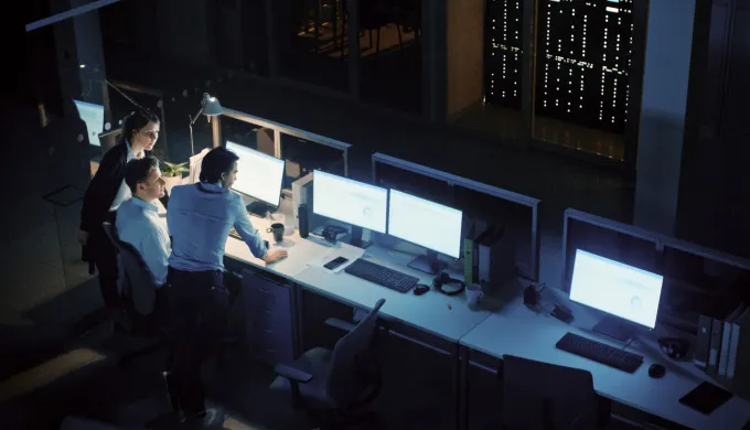 gurucul-identity-threat-detection-response-comp.jpg