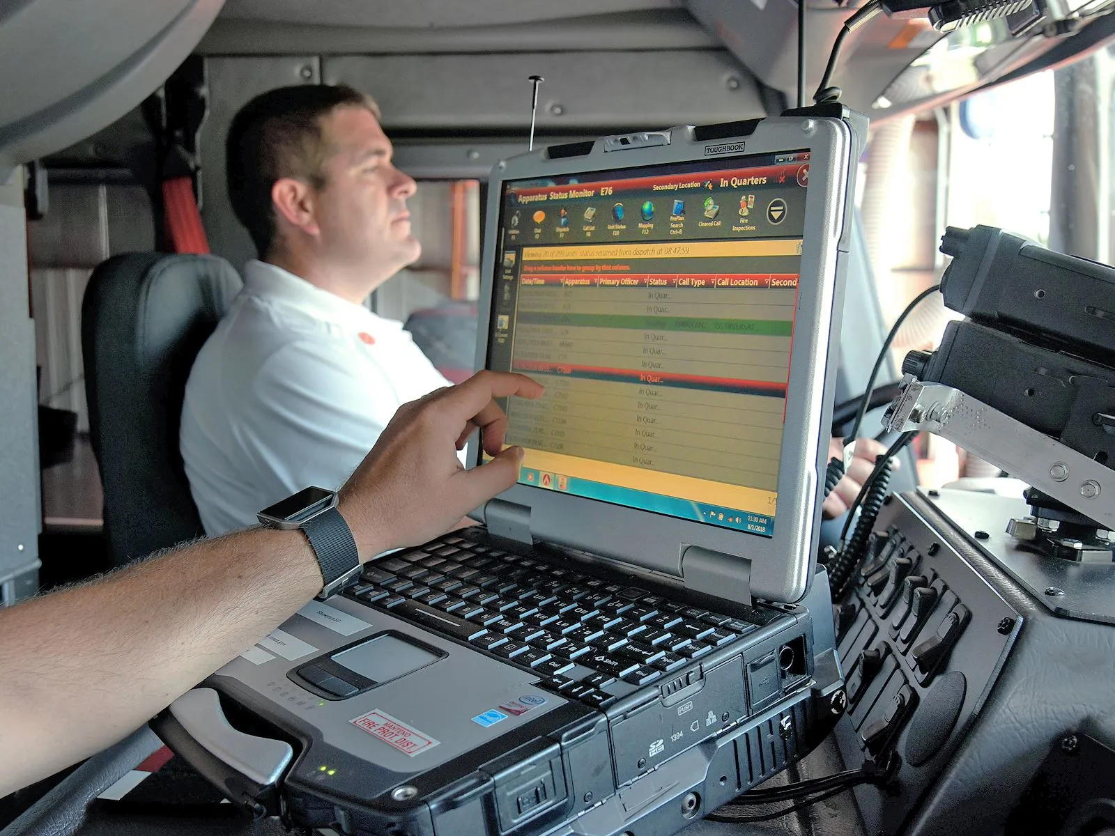 NEW-WORLD-Mobile-Field-Reporting-Public-Safety-Instant-Access-Emergency-Response.jpg