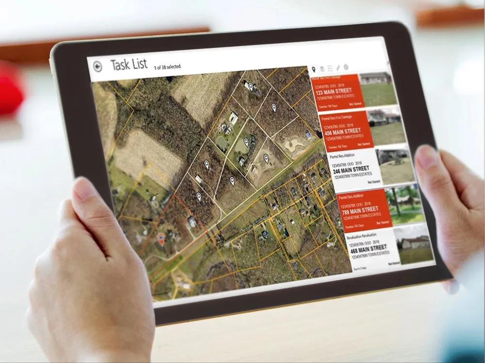 IASWORLD-Field-Mobile-Modern-Collection-Tools.jpg