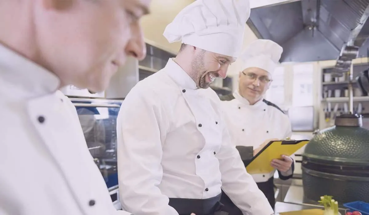 chefs-in-kitchen.jpg