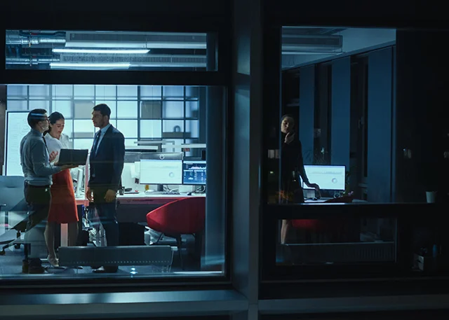 people-office_640x457.webp